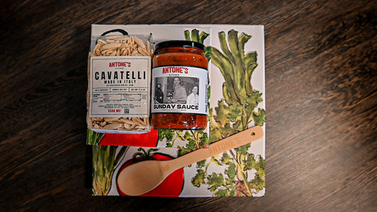 Italian Pasta Server and Four Plate Dinner Set