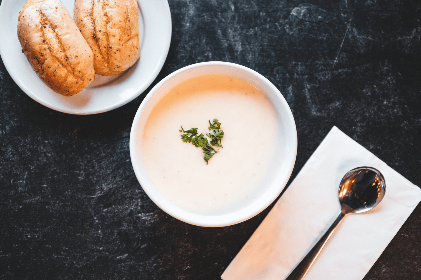 Antone’s Kitchen Parmesan & Asiago Alfredo Sauce (2 Quarts)